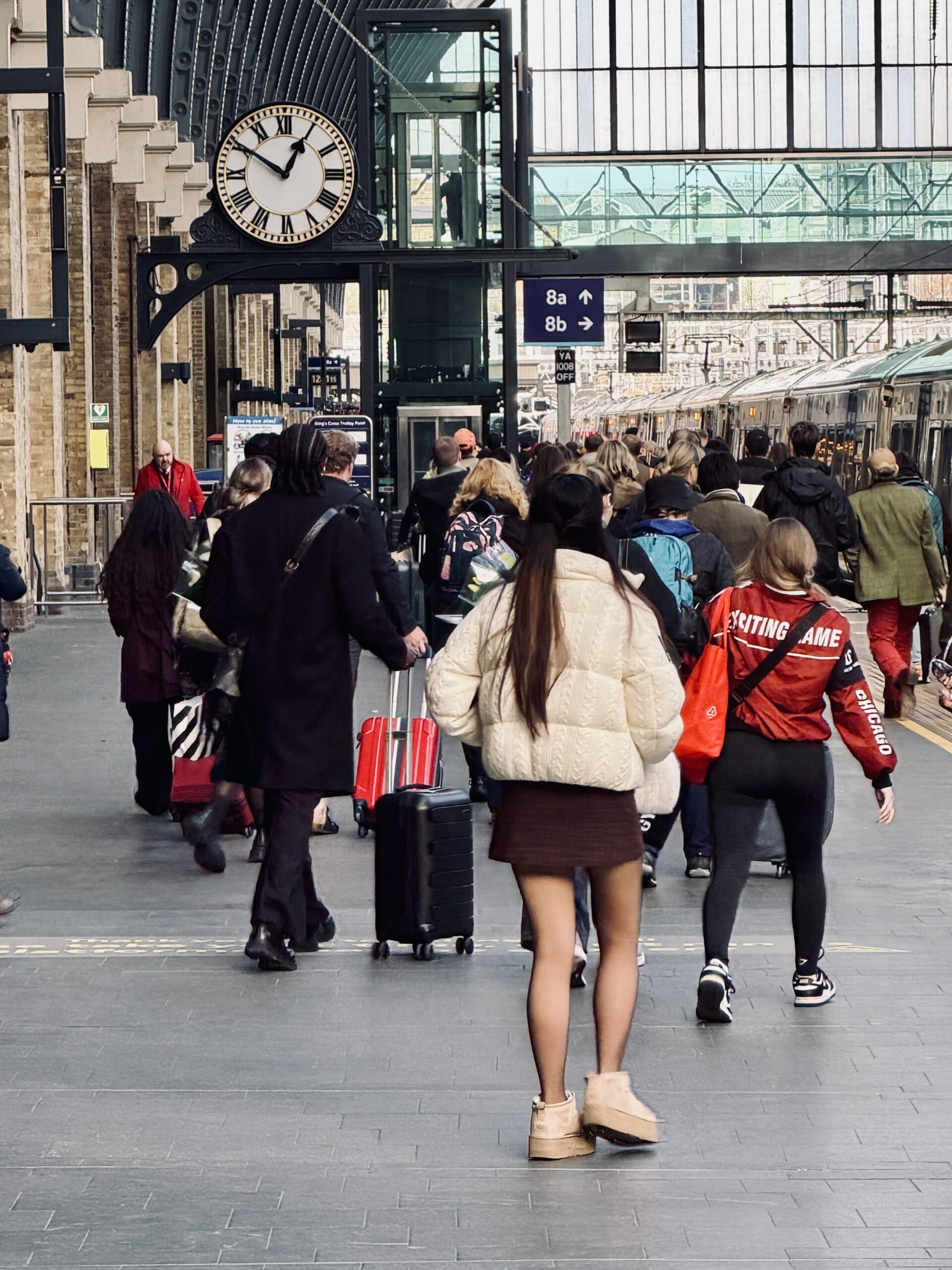 2 Days in London Itinerary: What I Loved & What I'd Do Differently Busy London Train Station