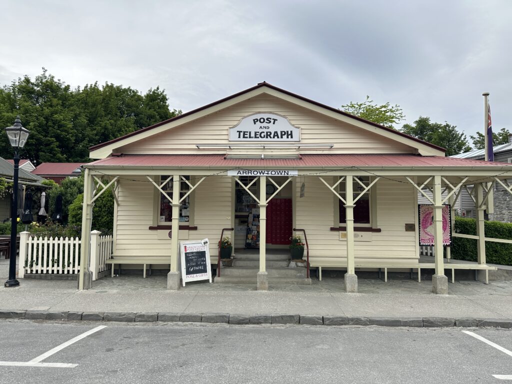 That Wanaka Tree, a Thousand Bras, and a Perfect New Zealand Evening Arrowtown Post and Telegraph